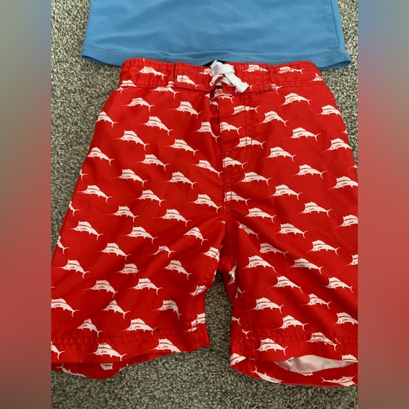 Tommy Bahama 5 swim trunks shirt set - Picture 4 of 6